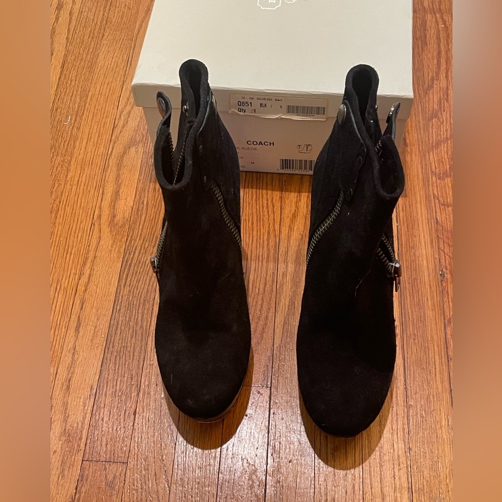 Coach Luck suede women’s shoes, size 7